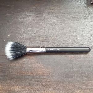 MAC face brush